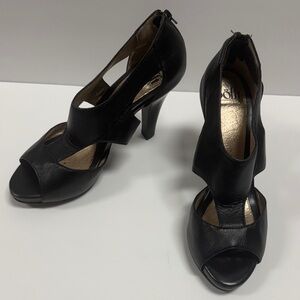 SOFFT Pavia Black Leather Peep Toe Strappy Sandal Zipper Back Heels Womens 8.5M